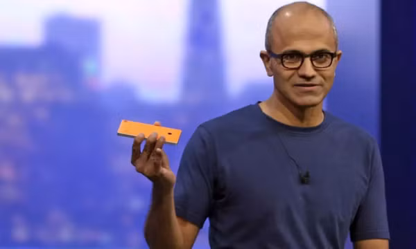 CEO Microsoft hối tiếc vì bỏ Windows Phone