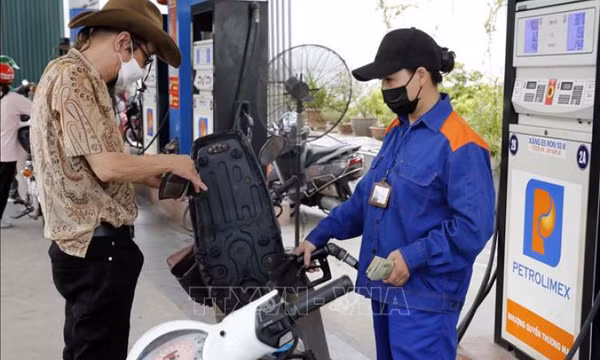Giảm thuế bảo vệ môi trường hơn 42.000 tỷ đồng để hỗ trợ giá xăng dầu