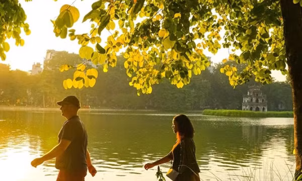 Khu vực Bắc Bộ nắng gián đoạn, Tây Nguyên và Nam Bộ mưa to