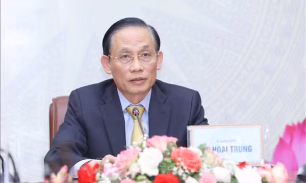 Đồng chí Lê Hoài Trung giữ chức Ủy viên Ban Bí thư