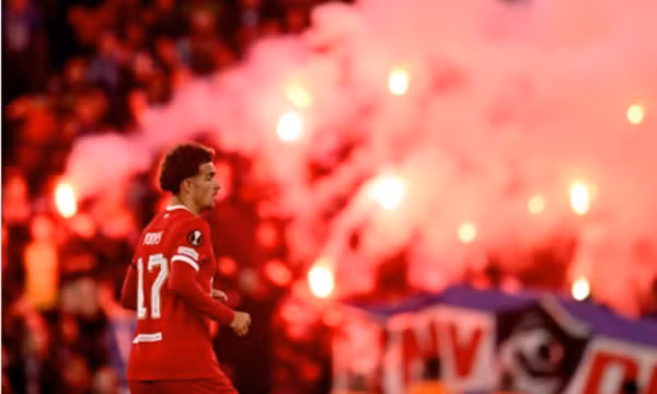 Liverpool bất khả chiến bại tại Anfield