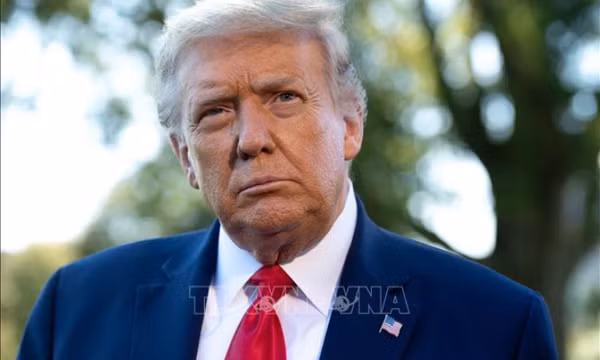 Cựu Tổng thống Mỹ Donald Trump chấp nhận ra hầu tòa tại Georgia