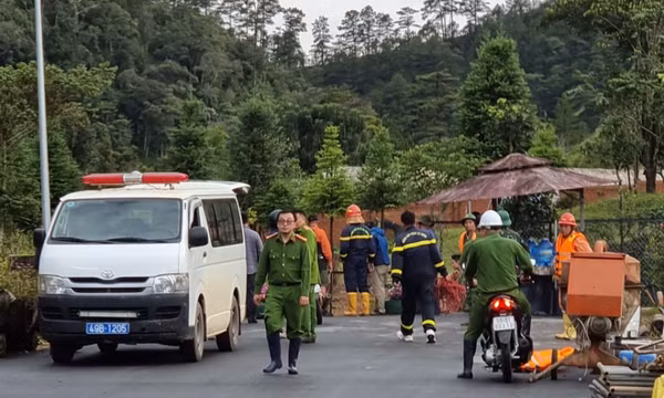 4 du khách Hàn Quốc tử nạn ở làng Cù Lần: Cơn lũ bất thường
