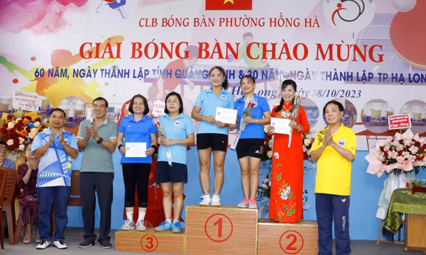 Giải bóng bàn CLB phường Hồng Hà chào mừng 60 năm thành lập tỉnh