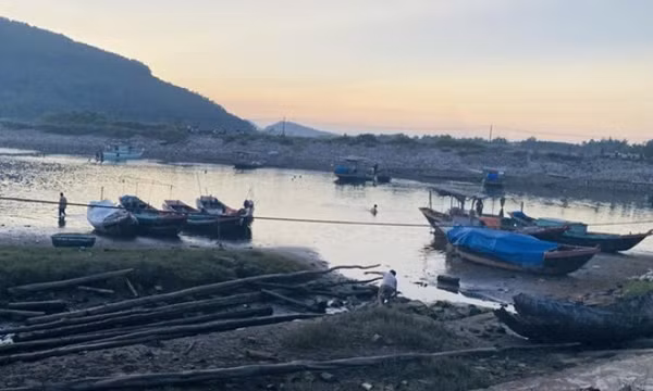 Hà Tĩnh: Tìm thấy thi thể bé trai 4 tuổi mất tích tại cống Đá Bạc