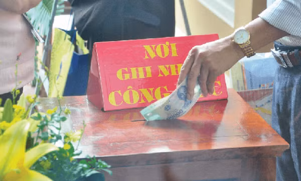 Bộ Tài chính yêu cầu kiểm tra tổng thể việc quản lý tiền công đức