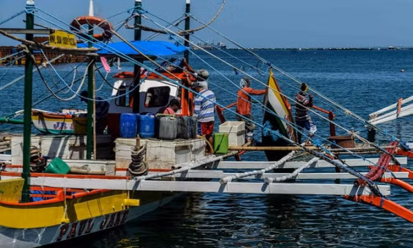 Tàu cá Philippines bị đâm chìm ở Biển Đông, ba người chết