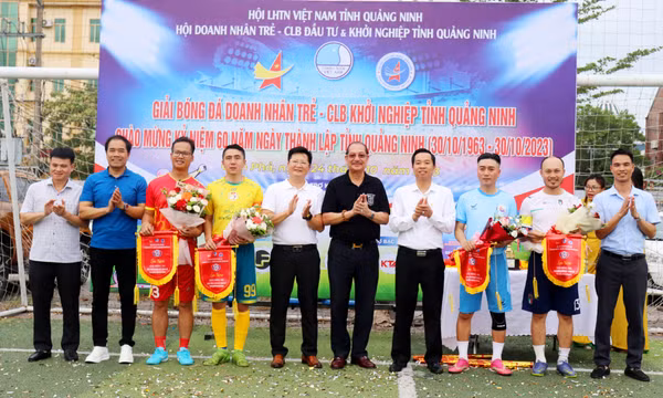 Giải bóng đá Doanh nhân trẻ - CLB Khởi nghiệp chào mừng 60 năm thành lập tỉnh