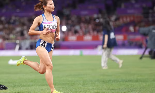 Nguyễn Thị Oanh về áp chót ở 3.000m vượt chướng ngại vật Asiad