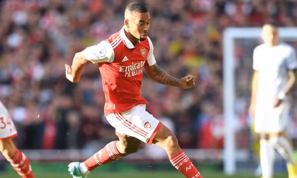 Gabriel Jesus ở rất gần ngày tái xuất