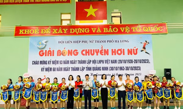 Giải bóng chuyền hơi nữ kỷ niệm 93 năm Ngày thành lập Hội LHPN Việt Nam