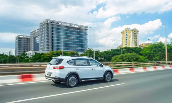 Những cú sốc thị trường ô tô Việt Nam tháng 9: BR-V lần đầu vào top, Corolla Cross trượt dài