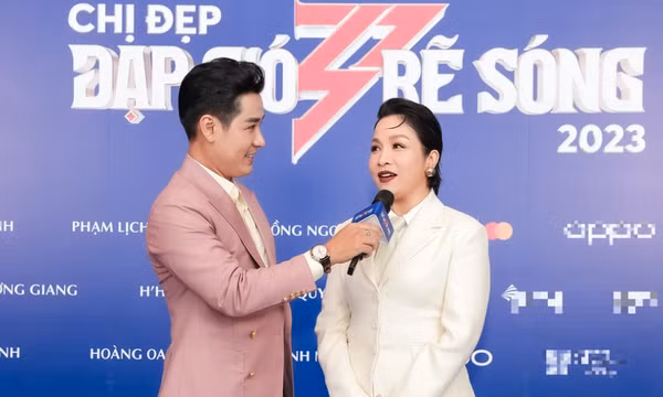 Mỹ Linh tuổi 48: Học nhảy thi "Đạp gió", con gái ngạc nhiên không nhận ra
