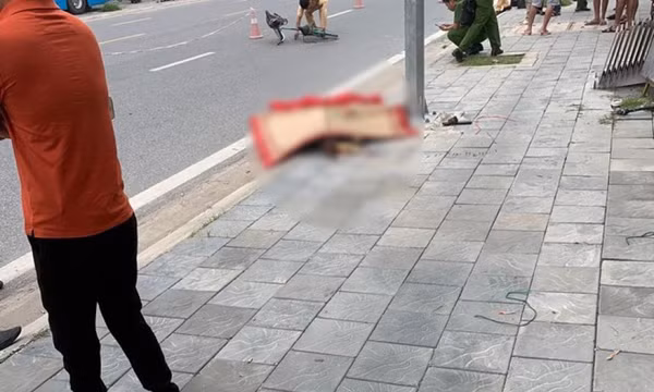 Xe máy kẹp 3 va chạm với bà lão đi xe đạp ở Hải Dương, 1 thanh niên tử vong