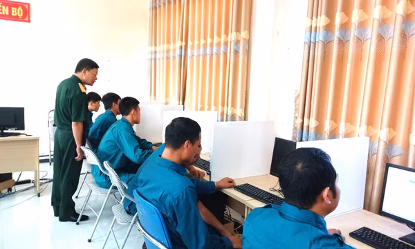Sôi nổi hội thi lái xe an toàn