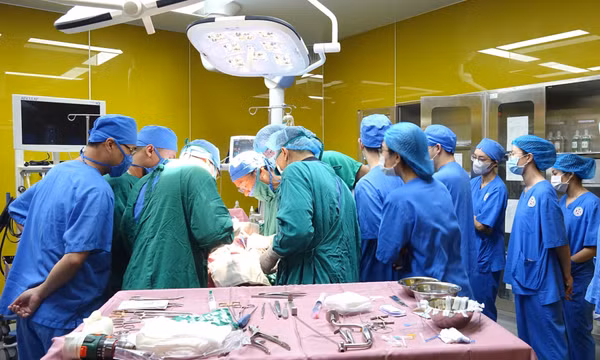 Phối hợp liên viện cứu sống trường hợp chấn thương sọ não nguy kịch