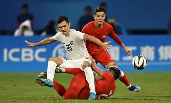 Olympic Uzbekistan giành HCĐ bóng đá nam ASIAD 19