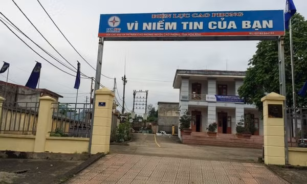Bắt tạm giam Giám đốc Điện lực Cao Phong