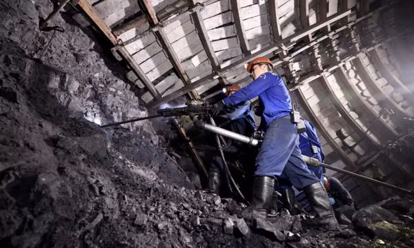 Không bổ sung quy định cách tính tỷ lệ hưởng lương hưu dành riêng cho lao động làm công việc khai thác than hầm lò