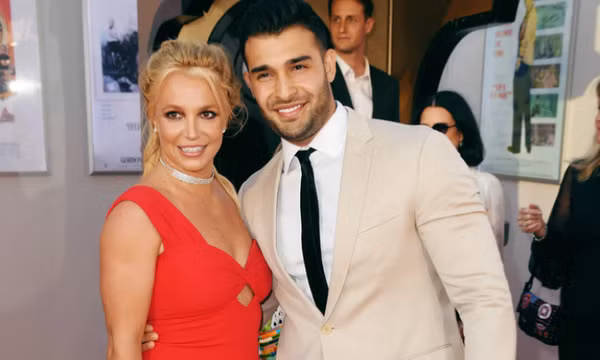 Chồng cũ của Britney Spears: "Tôi tự hào về cô ấy"