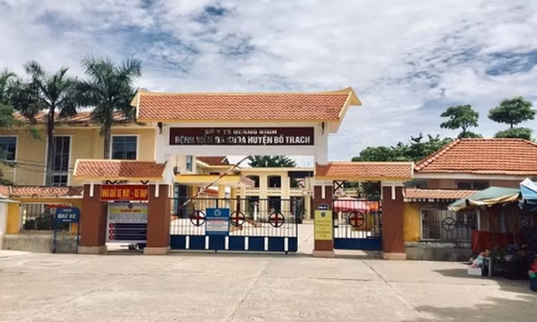 Quảng Bình: Làm rõ vụ mẹ con sản phụ tử vong khi chờ sinh