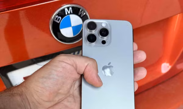 Apple xác nhận iPhone 15 lỗi sạc không dây trên ôtô