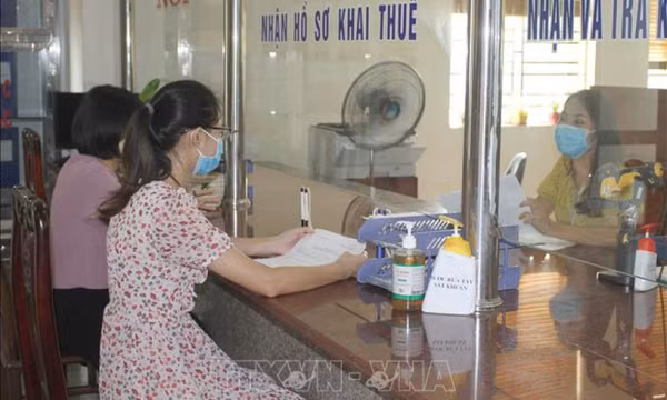 VCCI kiến nghị giảm thuế VAT 8% tất cả hàng hóa dịch vụ tới nửa năm 2024