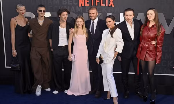 Bộ phim công bố sự thật chấn động của Beckham và Victoria