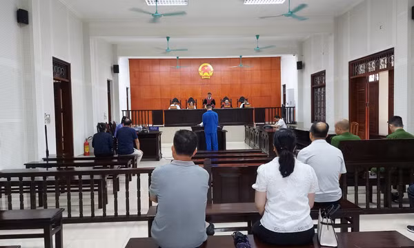 Án tù nghiêm khắc cho kẻ lừa đảo