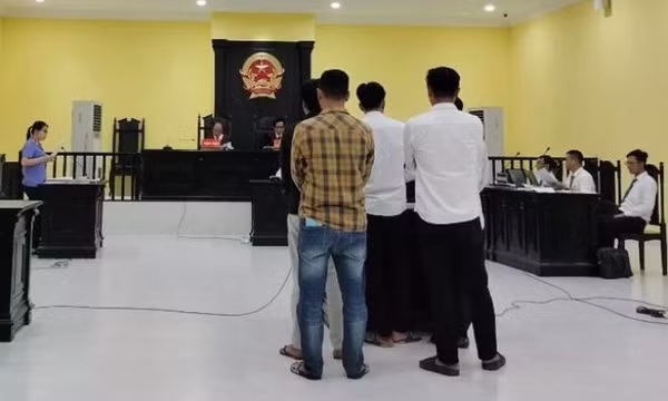 Vụ bị cáo tự vẫn ở Cà Mau: Tiếp tục báo cáo toàn bộ vụ việc lên Tòa án cấp trên