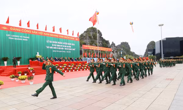 Lực lượng vũ trang tỉnh ra quân huấn luyện năm 2024
