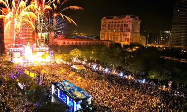 Ngành bia gặp khó khiến nhiều ca sĩ Việt mất show cát-xê khủng?