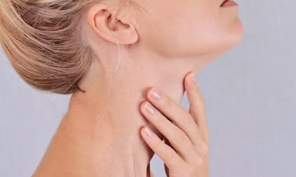Bác sĩ cảnh báo nguy cơ nếu người bệnh tuyến giáp điều trị kiểu này