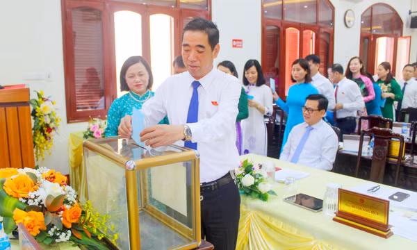 HĐND TP Móng Cái khóa XXI tổ chức Kỳ họp thứ 17