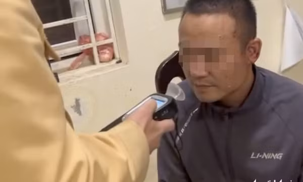 Vụ xe bán tải tông loạt xe và người trên phố Hà Nội: Tài xế có ma túy