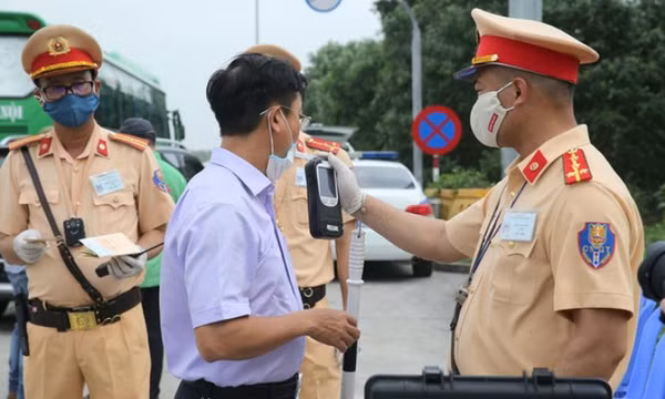 Bỏ đề xuất trích 70% tiền xử phạt cho cảnh sát giao thông