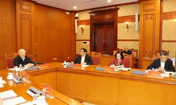 Công tác nhân sự của Đảng: Phải vun xới gốc để tránh lụi cành, sâu lá