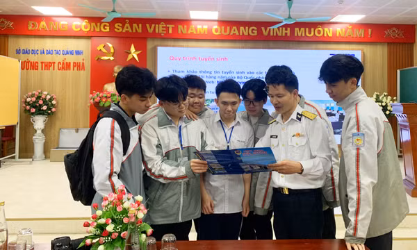 Lữ đoàn 170: Tuyên truyền thu hút nguồn nhân lực xây dựng Quân chủng Hải quân