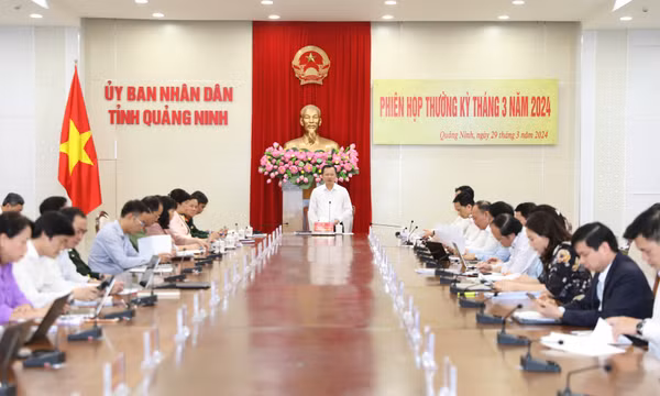 UBND tỉnh họp thường kỳ tháng 3