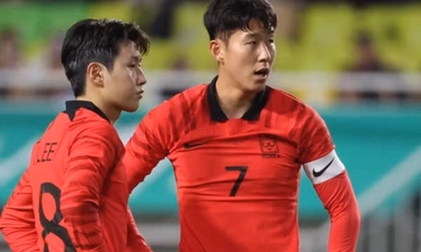 KFA phán quyết bất ngờ với cầu thủ "tẩn" Son Heung-min