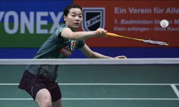 Thùy Linh thua nhanh giải Pháp Mở rộng