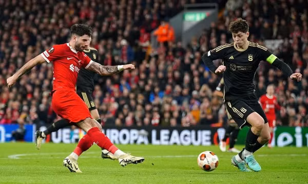 Liverpool thắng 11-2 ở vòng 1/8 Europa League