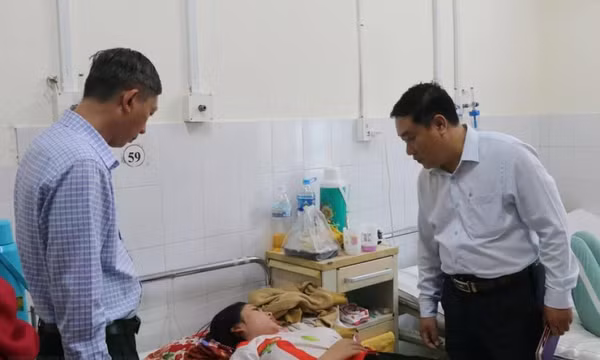 Vụ nghi ngộ độc do ăn cơm gà tại Khánh Hòa: Số nạn nhân đã tăng lên 195 người