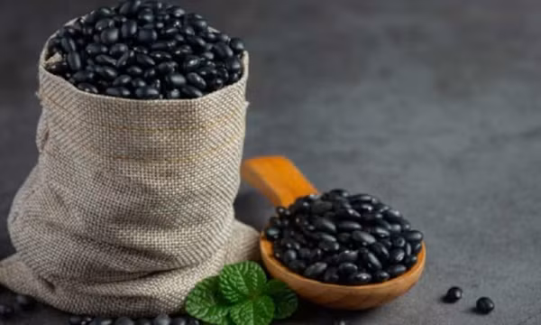 Lợi đủ đường khi thêm đậu đen vào bữa ăn