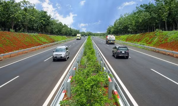 Điều kiện để phương tiện cơ giới nước ngoài tham gia giao thông tại Việt Nam