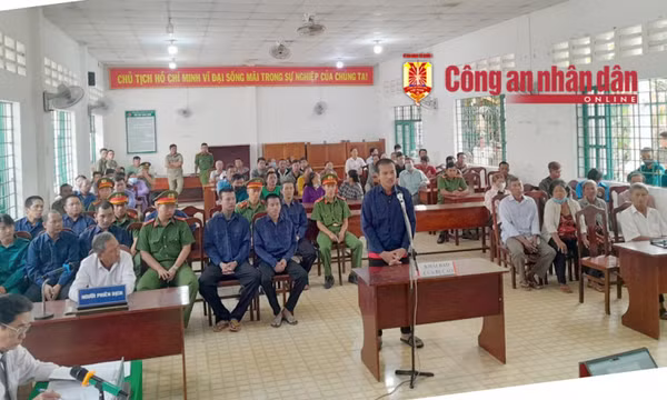 Nhóm tội phạm đòi bảo kê quán nhậu lĩnh trên 30 năm tù