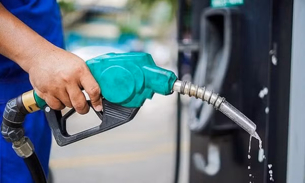 Gấp rút triển khai hóa đơn điện tử bán lẻ xăng dầu