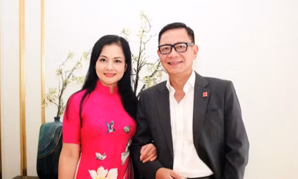Đại tá, NSND Thu Quế kể chuyện xem chồng diễn cảnh tình cảm trên phim
