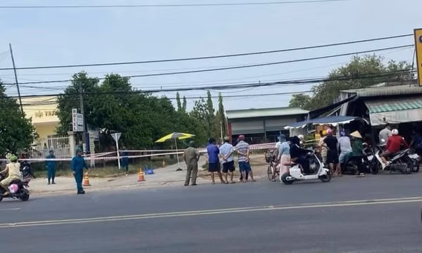 Người đàn ông chém chết vợ cũ giữa đường rồi đến công an đầu thú