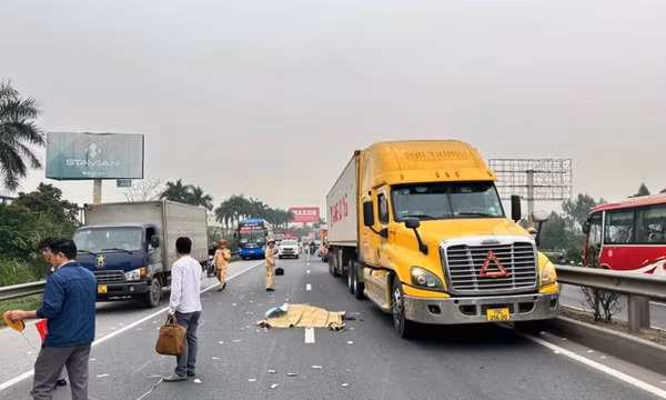 Hải Dương: Nam thanh niên tử vong tại chỗ sau va chạm với xe đầu kéo